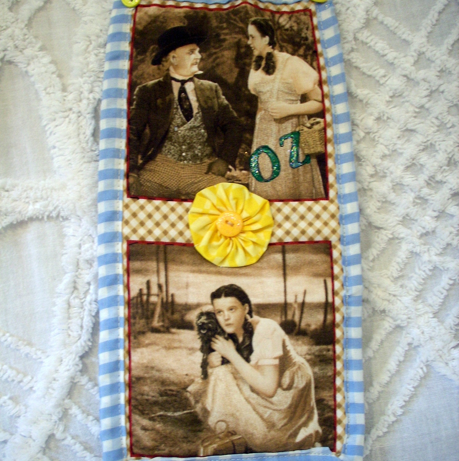 Wizard of Oz Mini Quilt Handmade Sepia Tone Wall Hanging Movie Collector Home Decor Dorothy Toto Christmas Tree Ornament