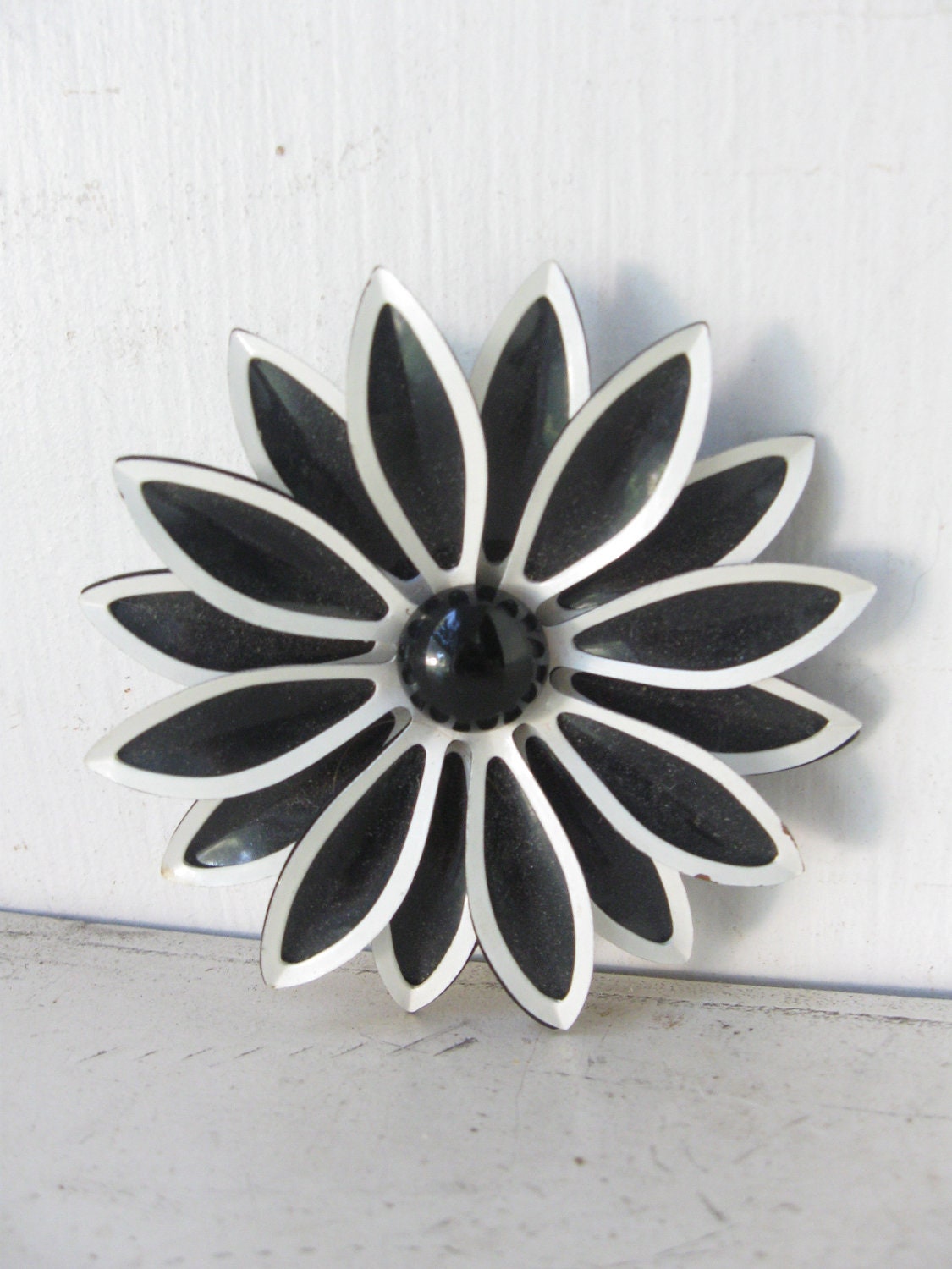 Vintage Black and White Enameled Daisy Brooch