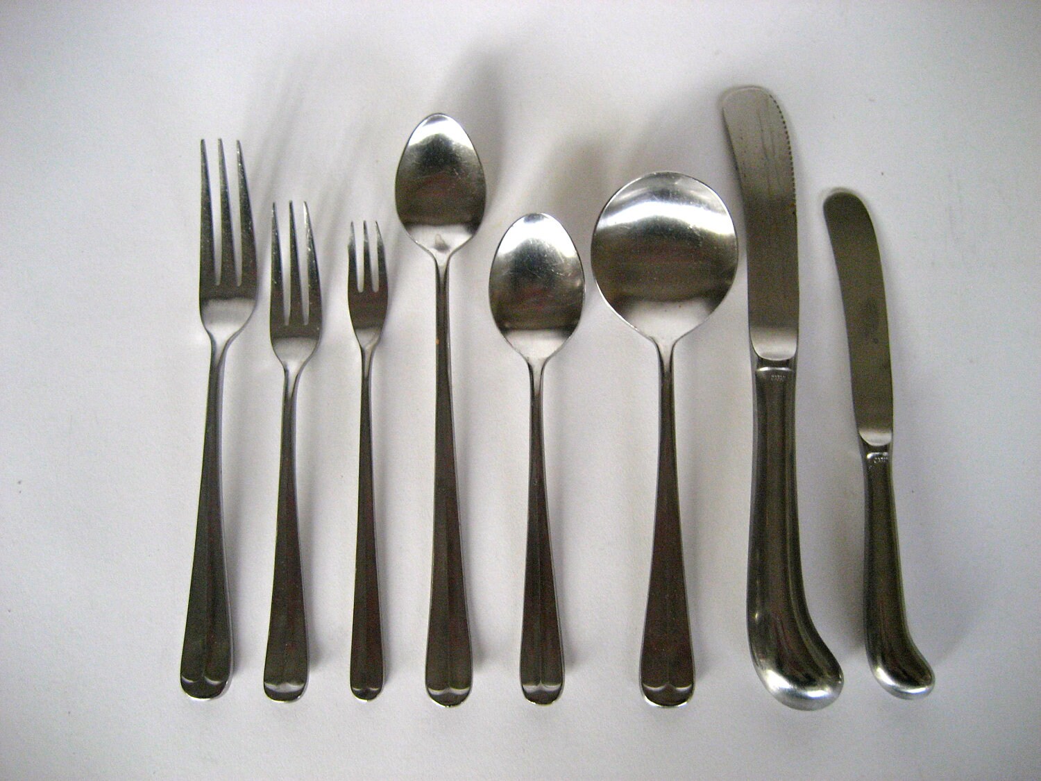 Towle Supreme Cutlery Stainless steel Flatware by ILiveModern