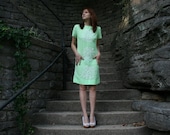 Vintage MOD Green 60s Shift Dress L -  Lime Green - Embroidered Voile