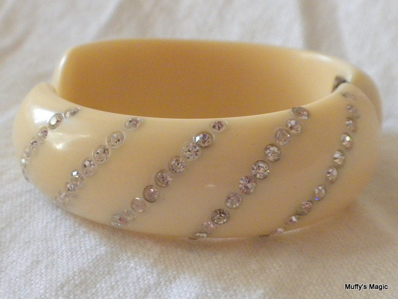 Cream Celluloid Thermoplastic Hinged Bracelet Clear Rhinestones
