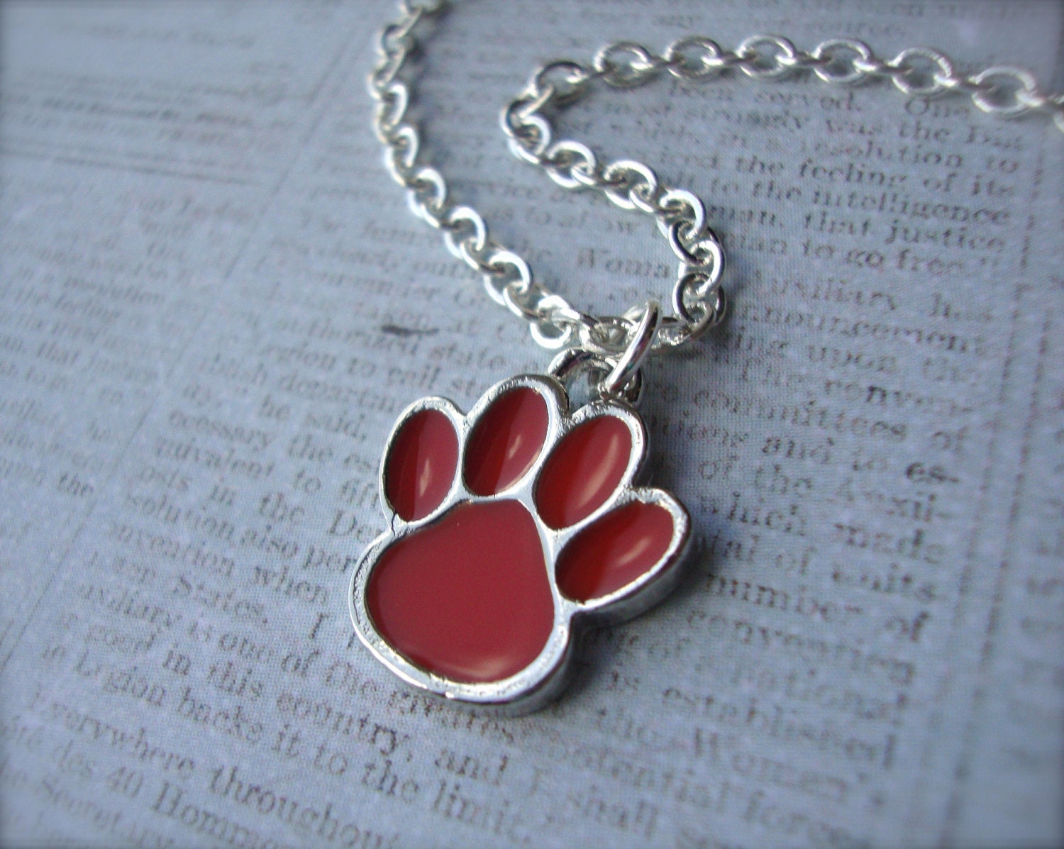 Ed Sheeran - Ed Sheeran Inspired Orange Paw Print Necklace on 925 STERLING SILVER CHAIN with Orange Swarovski Crystal British Ginger