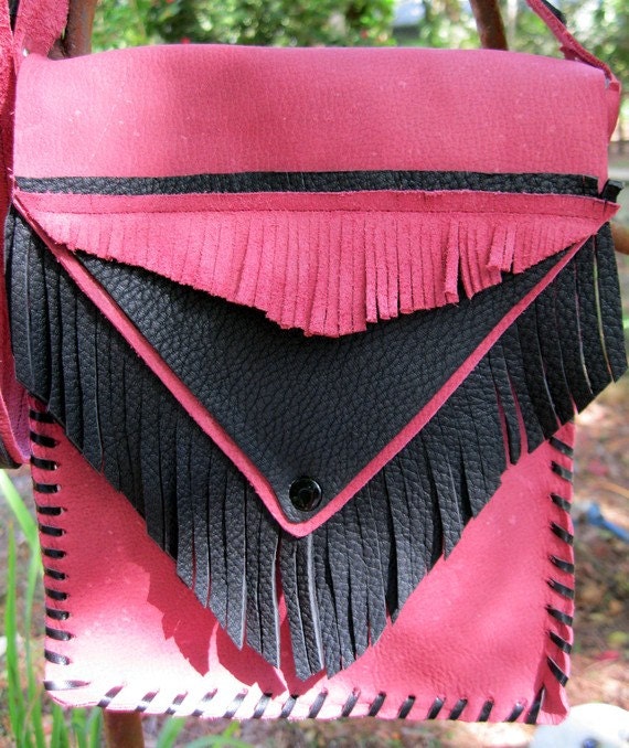 Shoulder Bag in Distressed Pink Cowhide Leather With Black Leather