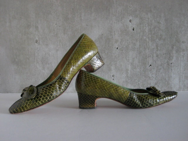 50s VINTAGE Di Scarla custom made green genuine reptile pumps Italy excellent condition size 8