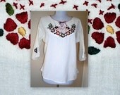 Flowers in your Hair hippie top - all cotton - all hand embroidered - vintage 70s - clean