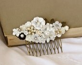 Bridal Hair Comb - Bridal Hair Accessory, Wedding Hair Comb, Vintage Something Old, Romantic Bridal Head Piece, White Floral