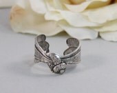 Dragonfly,Ring,Silver,Dragonfly Ring, Ring,Antique Ring,Silver Ring,Woodland,Wedding,Bridesmaid. Handmade jewelery by valleygirldesigns.