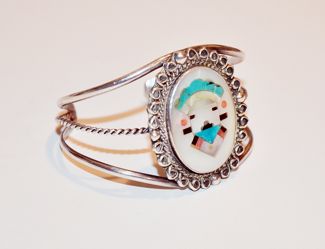 FREE SHIPPING - Vintage BEAUTIFUL Sterling Plated Navajo Native American Zuni Indian Inlaid Bracelet