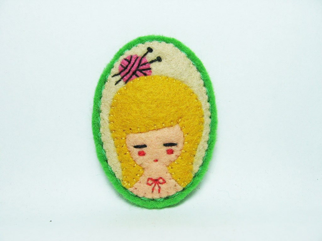 Daily Knitter felt pin