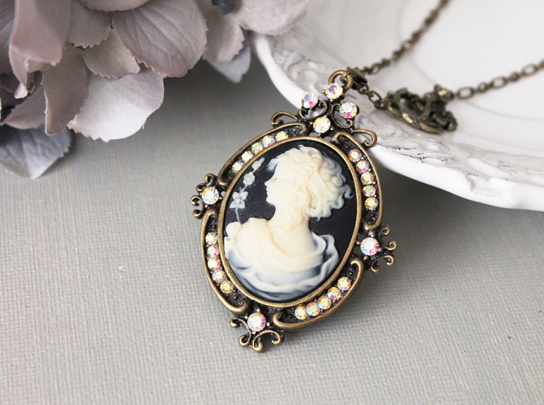 Vintage Style Victorian Lady Cameo Necklace. mother's day gift