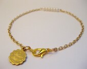 Gemini: Zodiac Charm and Pearl Birthstone Bracelet