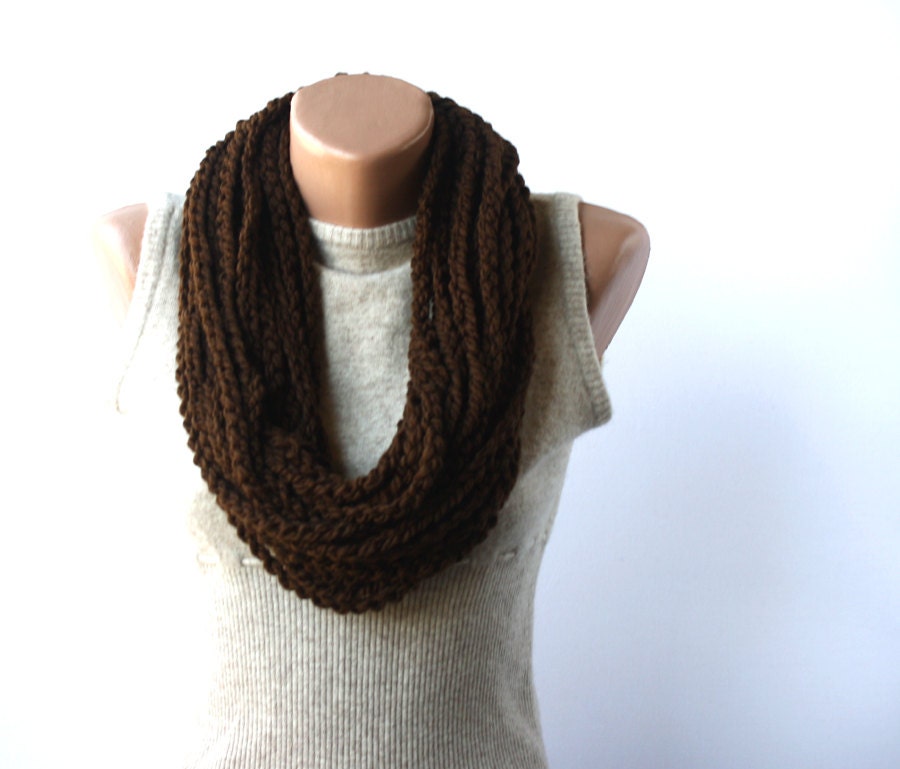 Crochet  scarf - infinity chain loop -  dark coffee brown fall fashion autumn back to school