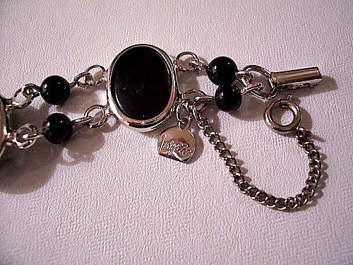 Black Bead Bracelet Silver Tone Vintage Judy Lee Oval Links Security Chain Fold Over Clasp