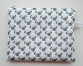 ipad case - pug -  10% off large zipper pouch - padded - pugs pattern - hand made