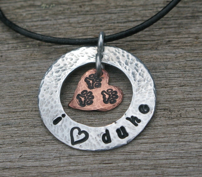 Custom Pet Love Necklace Pendant Honors Your Best Friend