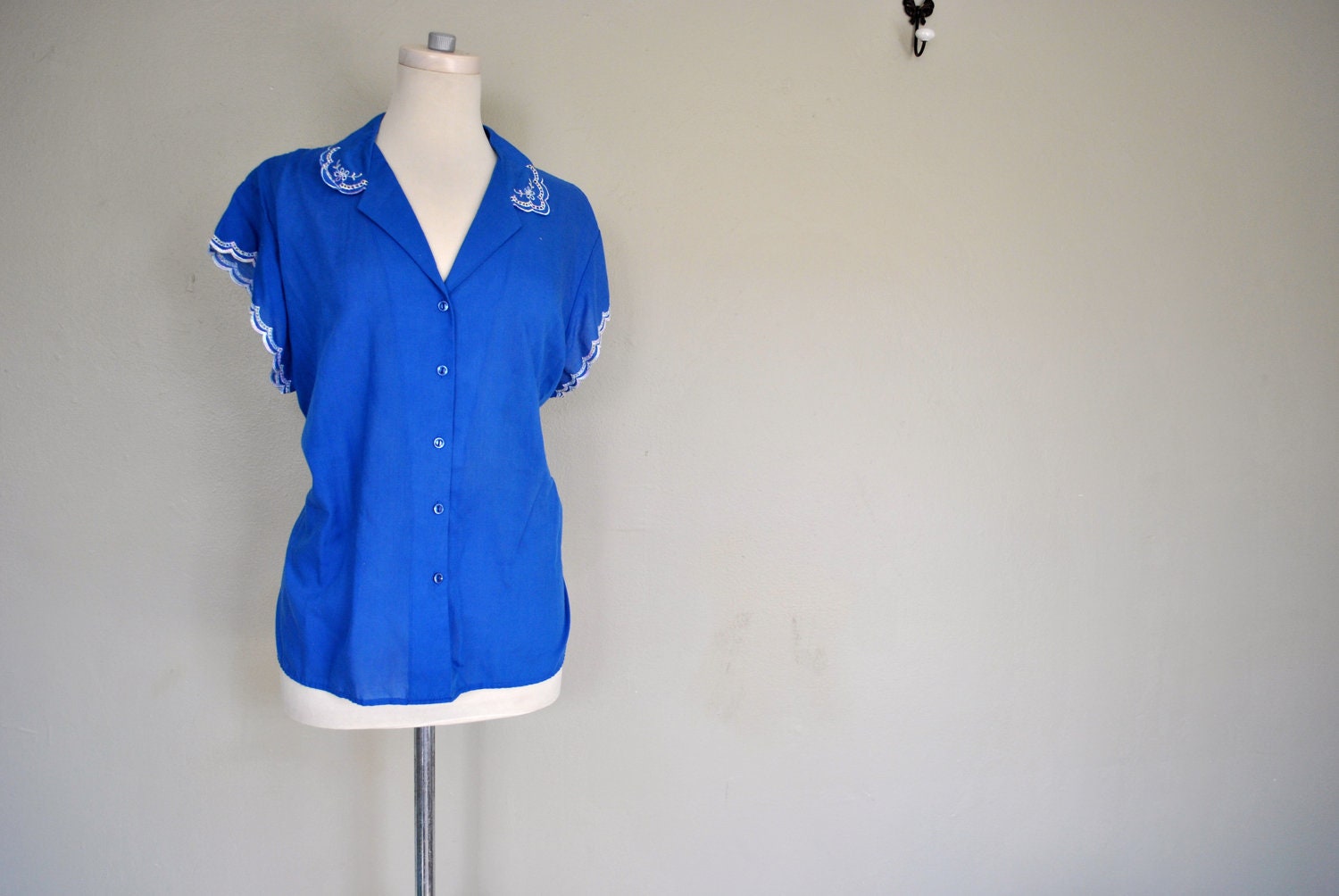 CLEARANCE  1960s Blue Sleep Shirt - Pajama Top - Cotton Embroidered Shirt
