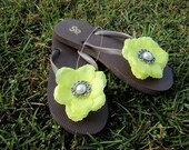 Brown and Yellow Vintage Pearl Flip Flops: size 7, 8