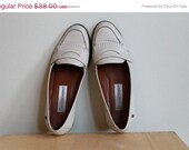 SUMMER SALE 30% OFF Vintage Leather Penny Loafers  /  Etienne Aigner White Flat Shoes  /  Vintage 80s  /  7.5