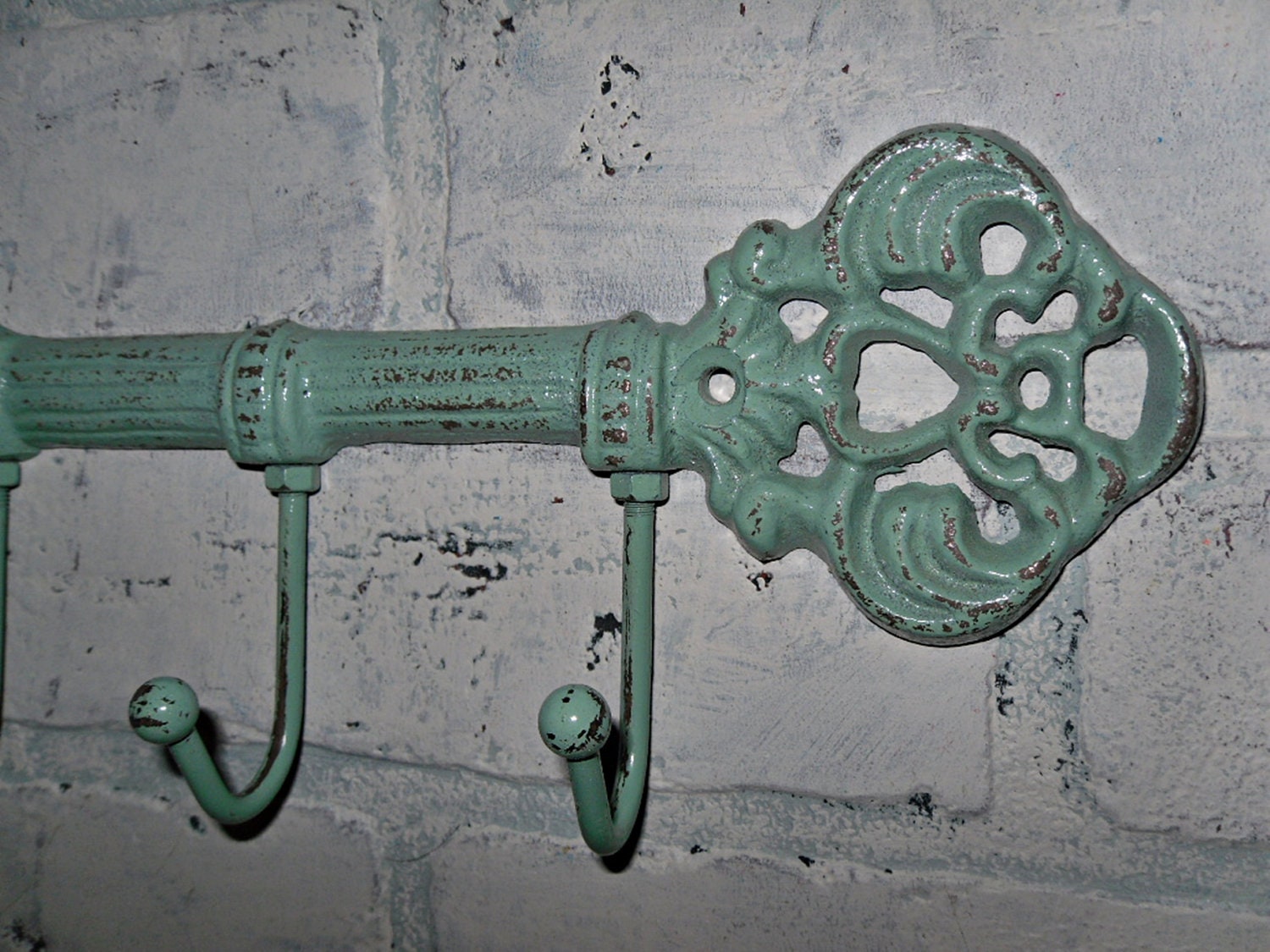 Shabby Chic Jade Green Key Rack / Metal Hook / Key Hanger / Shabby Chic Decor