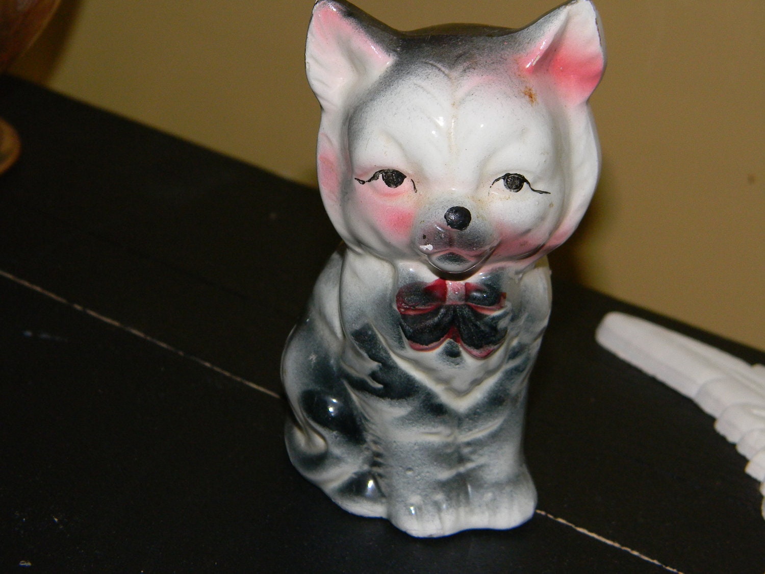 VINTAGE KITTEN