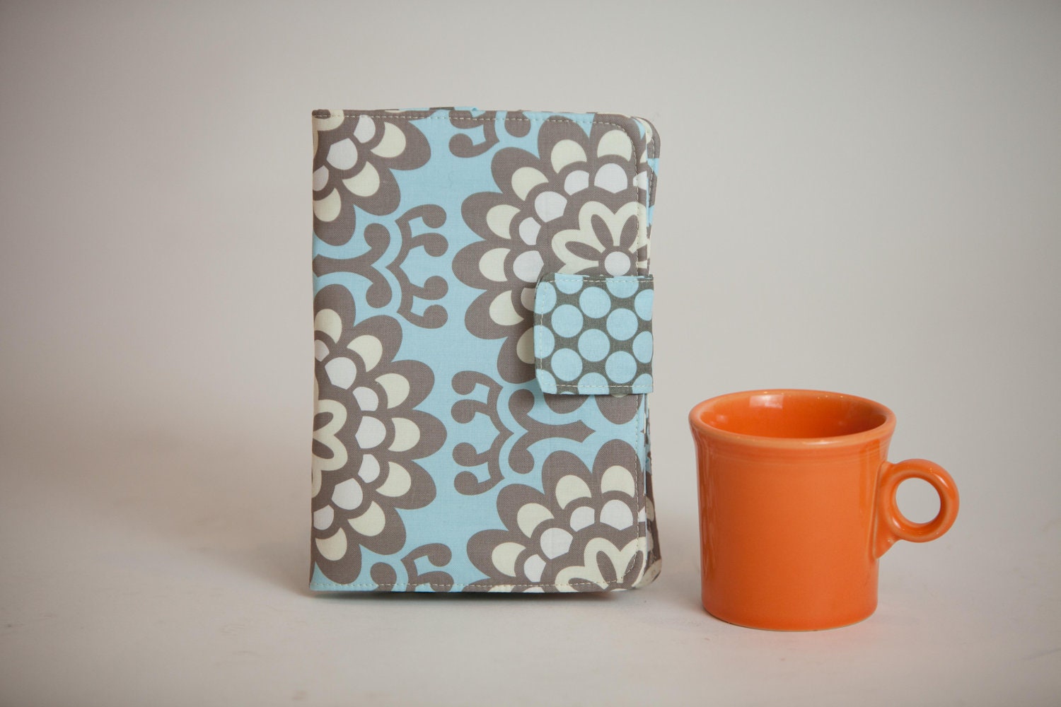 Kindle Fire case, kindle cover, kobo cover, kindle book cover, nook cover, Amy Butler Wall Flower in Sky
