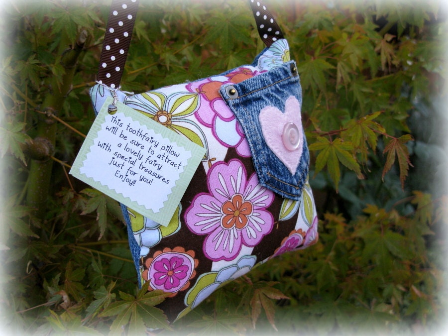 Girls Toothfairy Pillow in Vintage Inspired Floral Print. Girls Birthday Gift