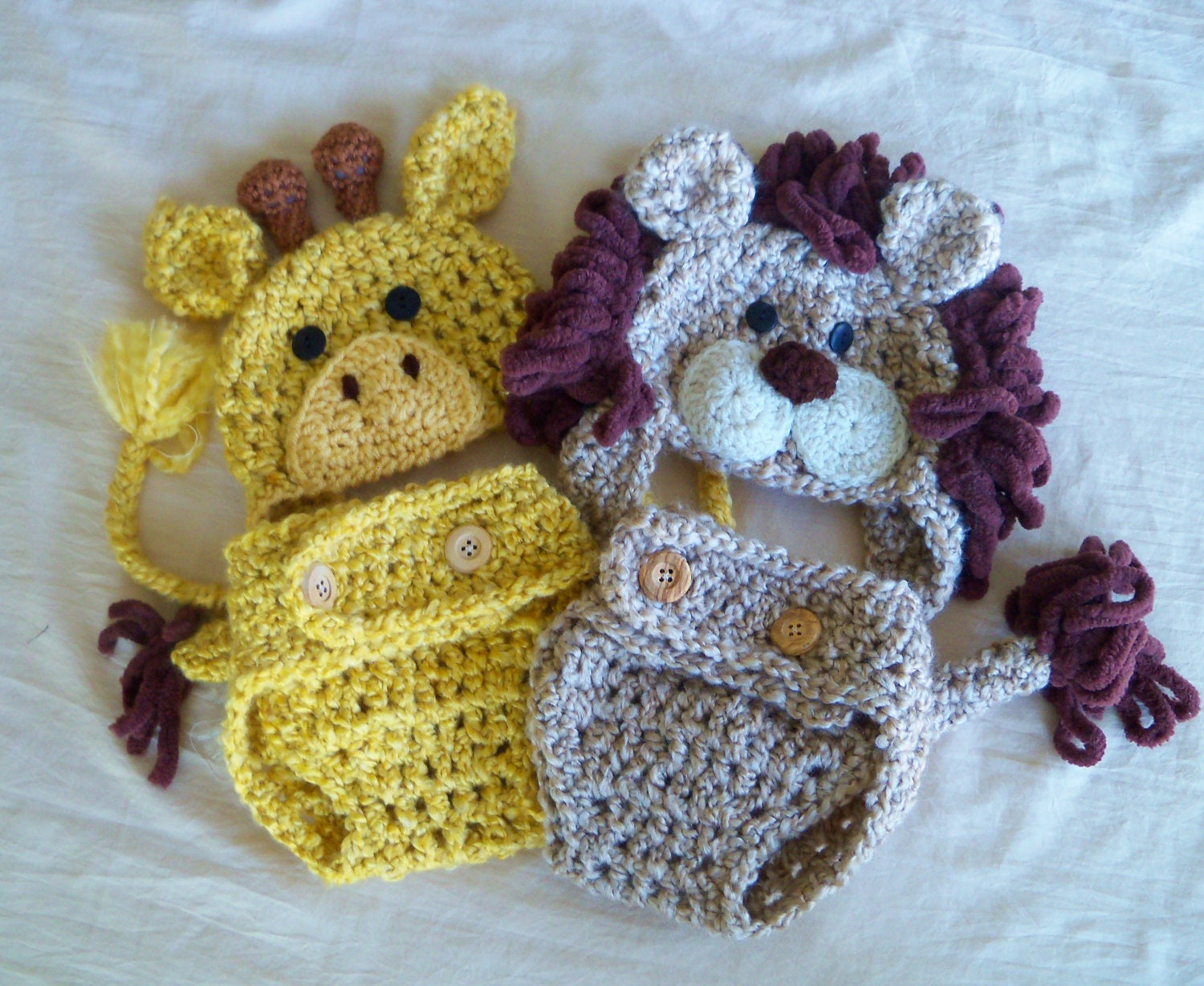 Lion and Giraffe Cover Set - Twin Halloween Costumes - Baby Lion and Giraffe Hat - Halloween Costume -  by JoJosBootique