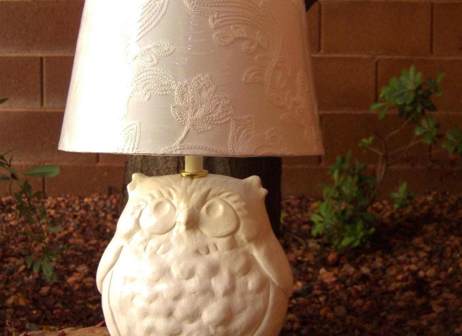 Ceramic Owl Lamp in White Without Lamp Shade - allyourstories