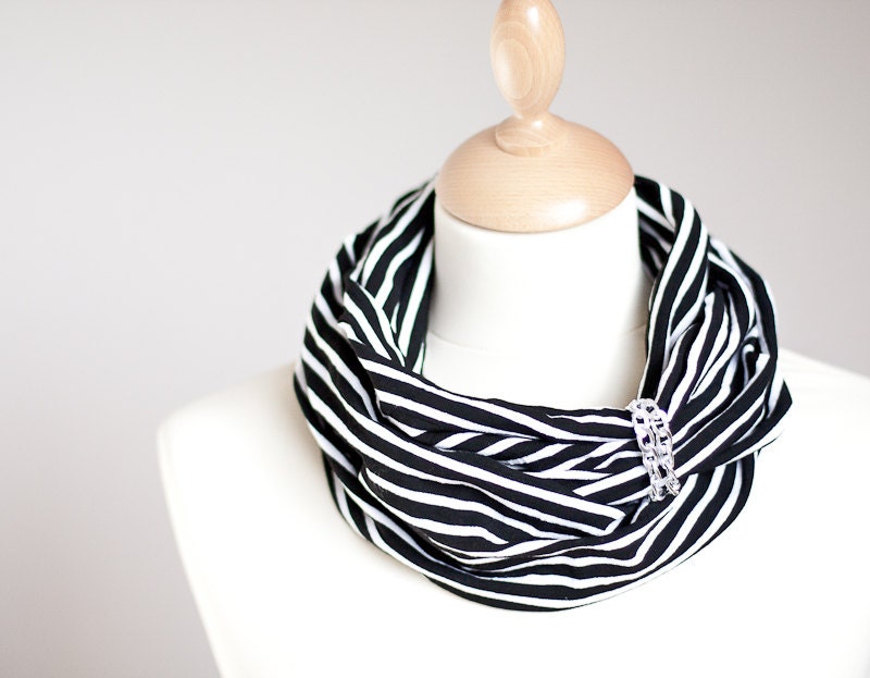 Infinity Scarf Versatile Cowl Loop Circle Black White Stripes Silver Chain Geometric Minimalist Unisex men women rusteam