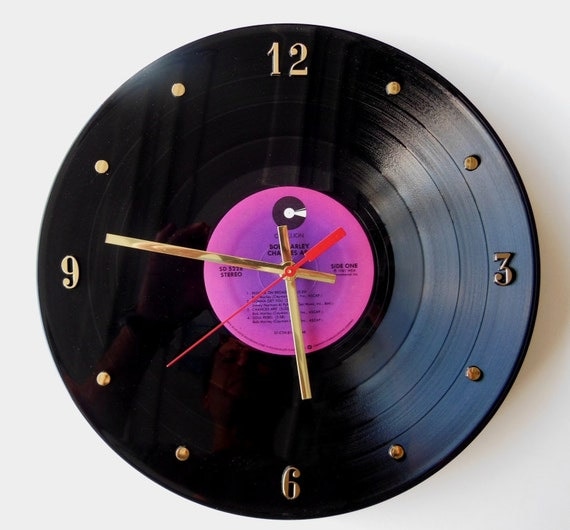Record wall clocks           Tasarım : John & Jill ( Records and Stuff  )