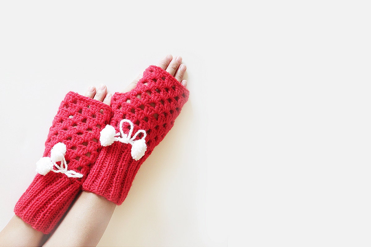 Red Crochet Fingerless gloves - mittens - wrist warmer - winter - SENNURSASA
