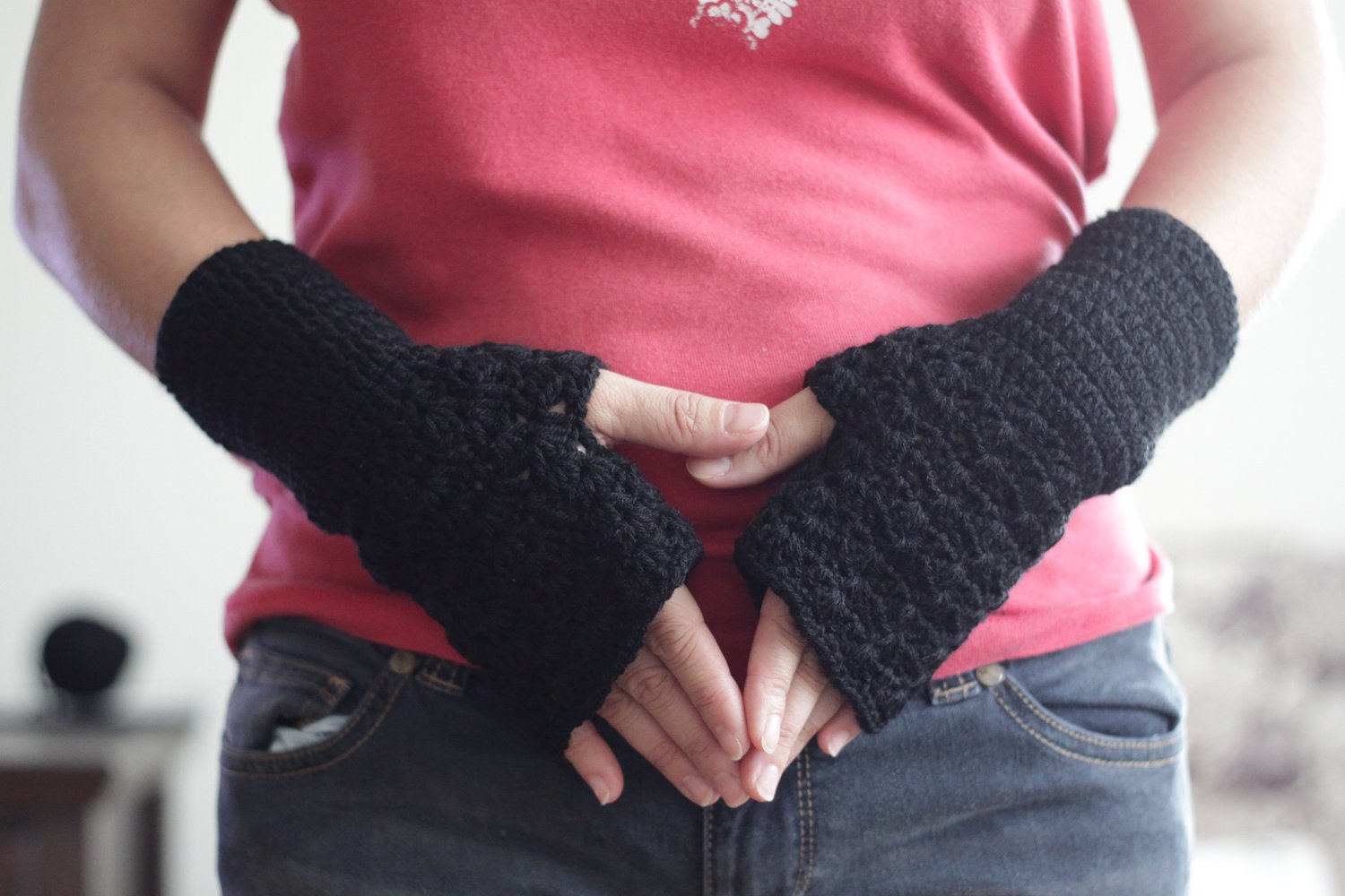 Black Women gloves - Fingerless, crocheted mittens