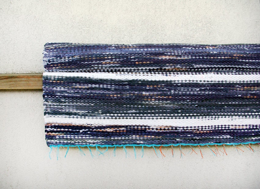 Handwoven Rag Rug - grey blue white  2.99' x 5.48'