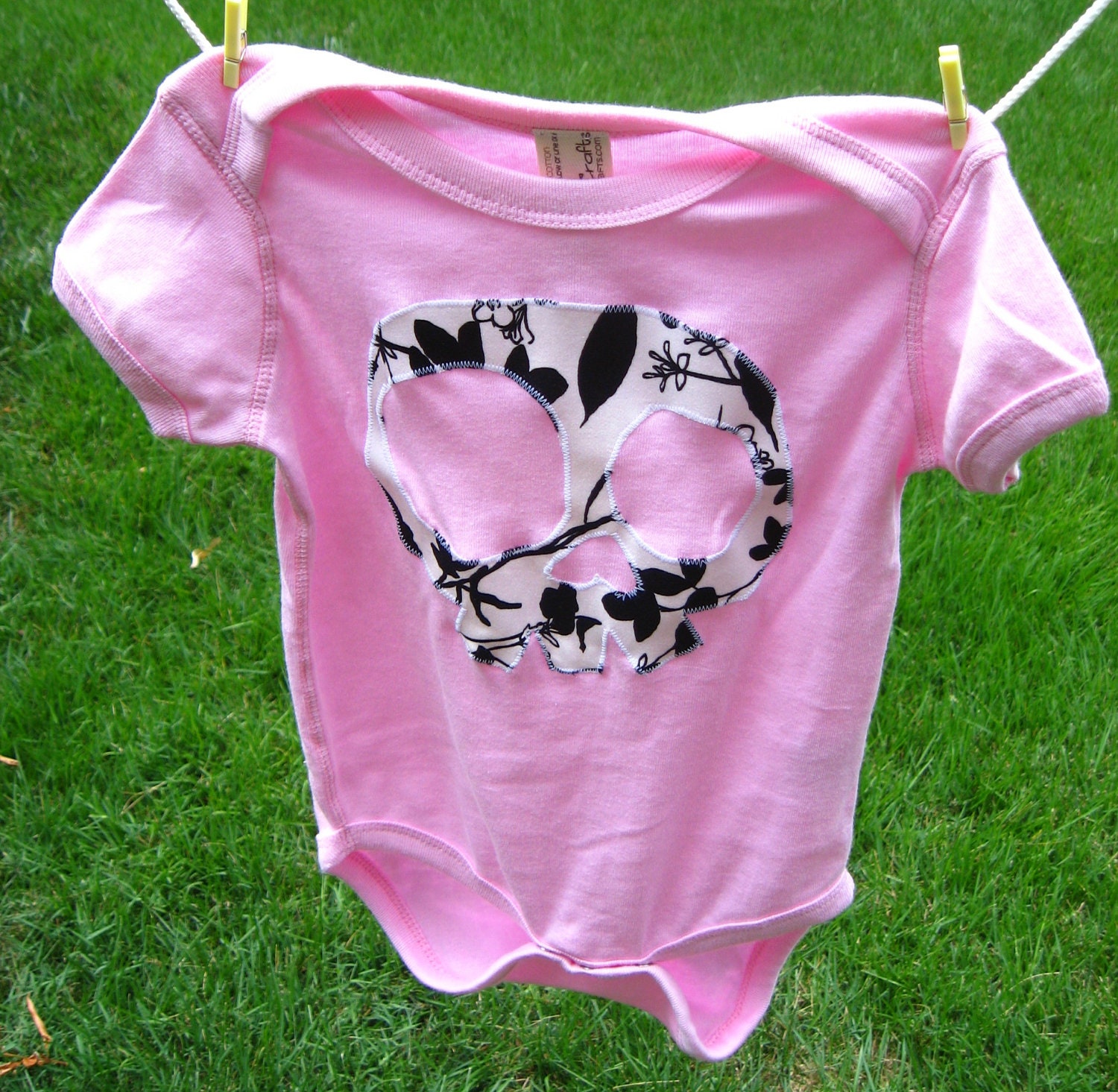 Organic Cotton Skull Onesie - size 18-24 months