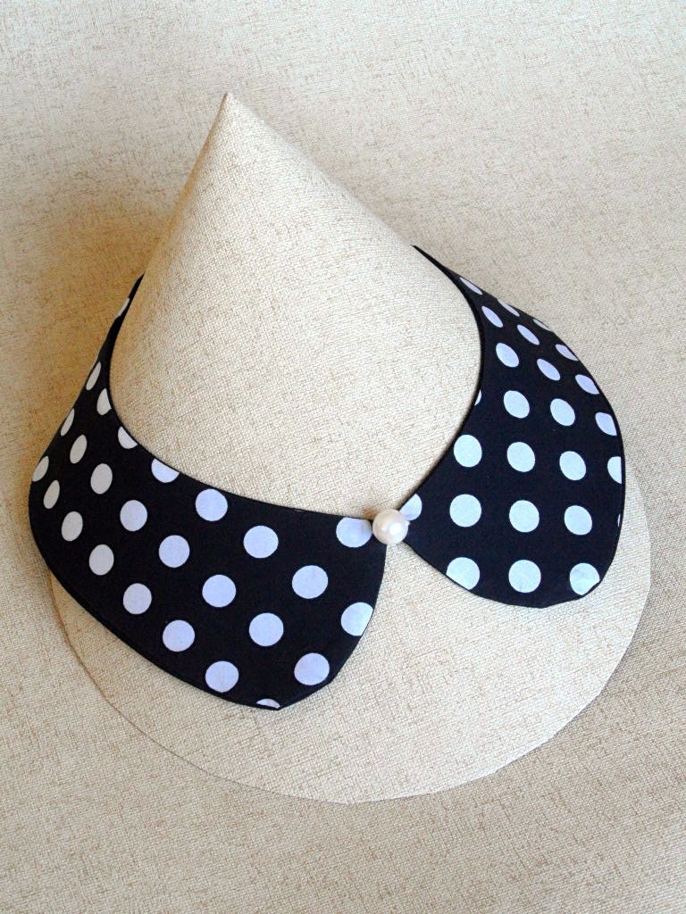 Peter Pan Collar Necklace - Polka Dots Black and White