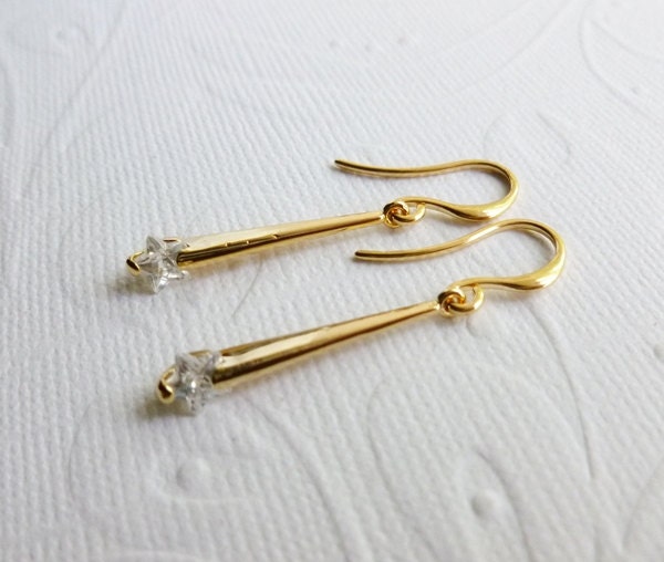 Shooting Star Earrings - Gold
