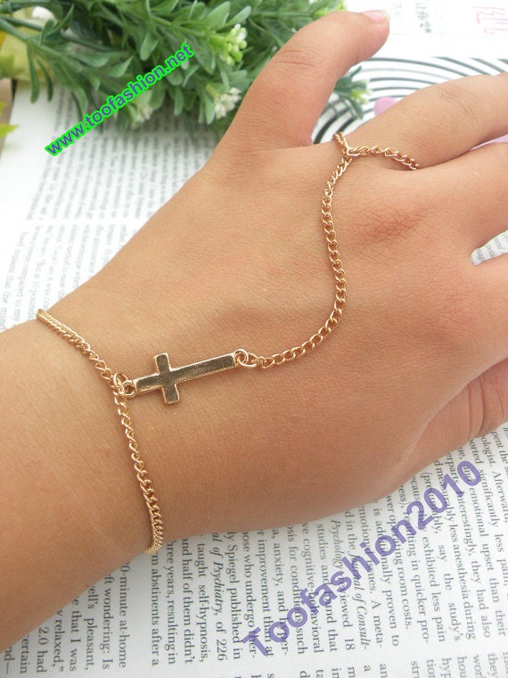 SALE Pretty retro gold small cross hand chain with ring bracelet pendant jewelry punk style