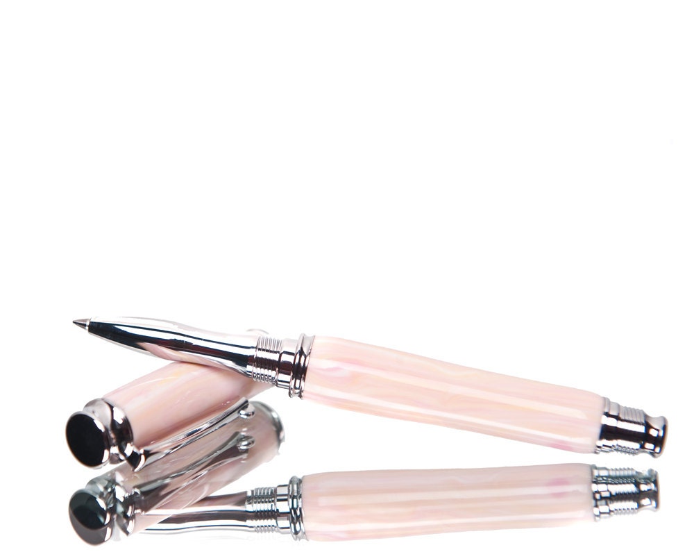 ON SALE NOW : Pen for a woman - Conch shell rollerball - with leather case