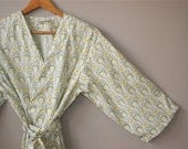 Kimono Robe. Maternity Robe. Dressing Gown. Bathrobe.  Granada Arches.  Knee Length
