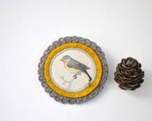 animal brooch - felt brooch with bird - natural history - bird brooch - woodlands - grey and mustard