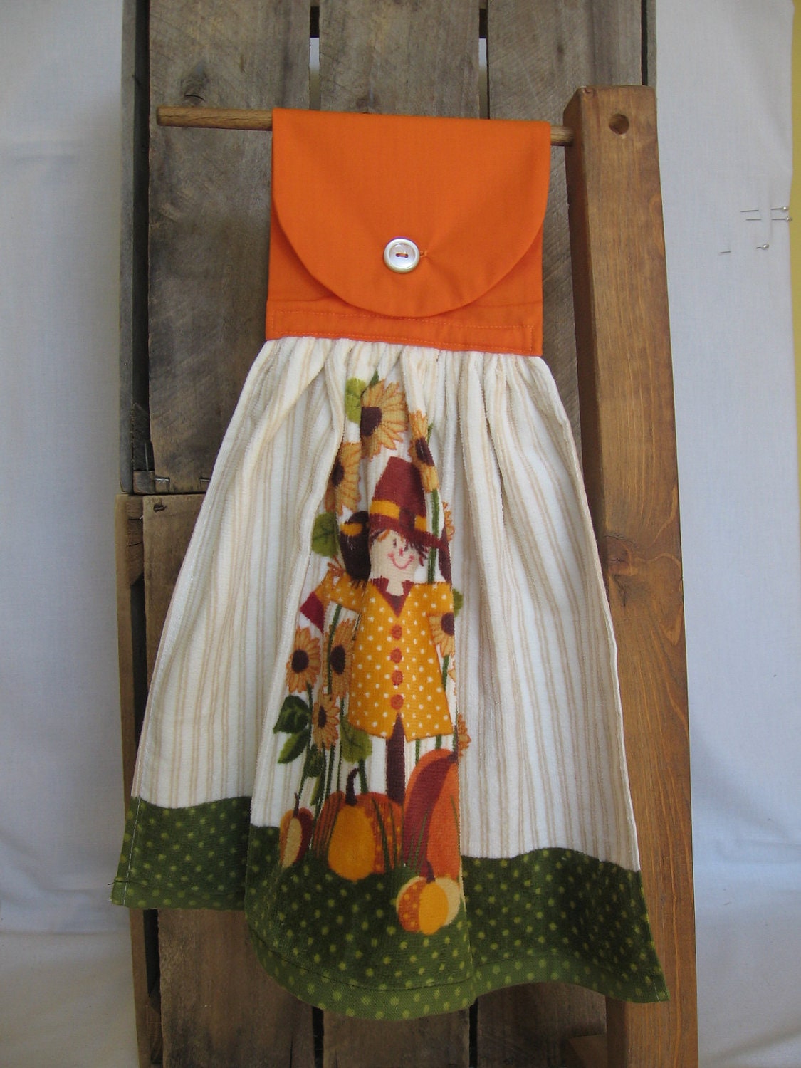 Scarecrow Kitchen Tea Towel U-Pick Top Color Hanging Kitchen Towel with Sunflowers and Scarecrow