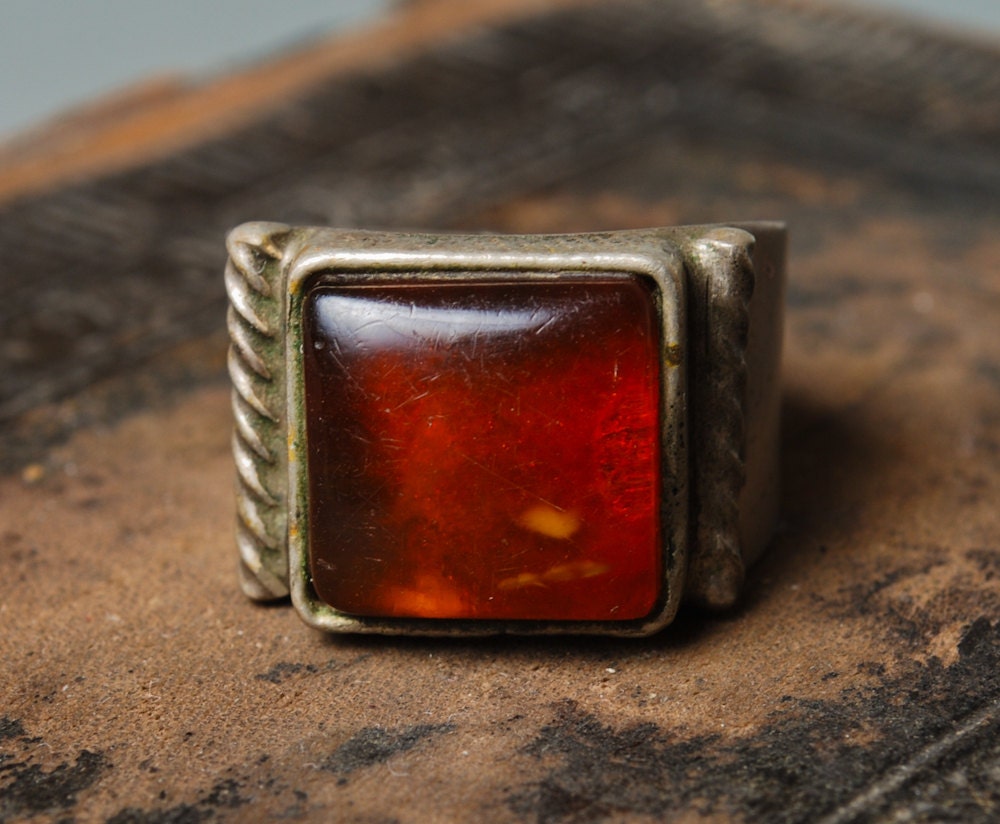 Vintage genuine Baltic amber ring, Size 10