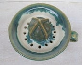 Ceramic Juicer // Handmade Pottery Reamer // Pottery for Your Kitchen // Emerald Green