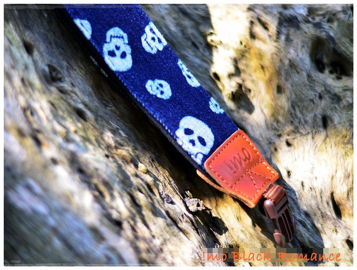 Black Romance Camera Strap for DSLR / SLR