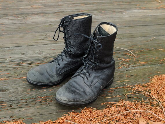 black distressed mens boots