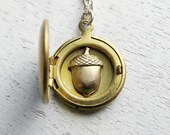 Personalized Graduation Gift - Bridesmaid Gift - Bridesmaid Necklace - Custom Locket Necklace - Fall Wedding - Autumn Wedding