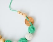 Mint & White Nursing Necklace / Teething Necklace - KangarooCare