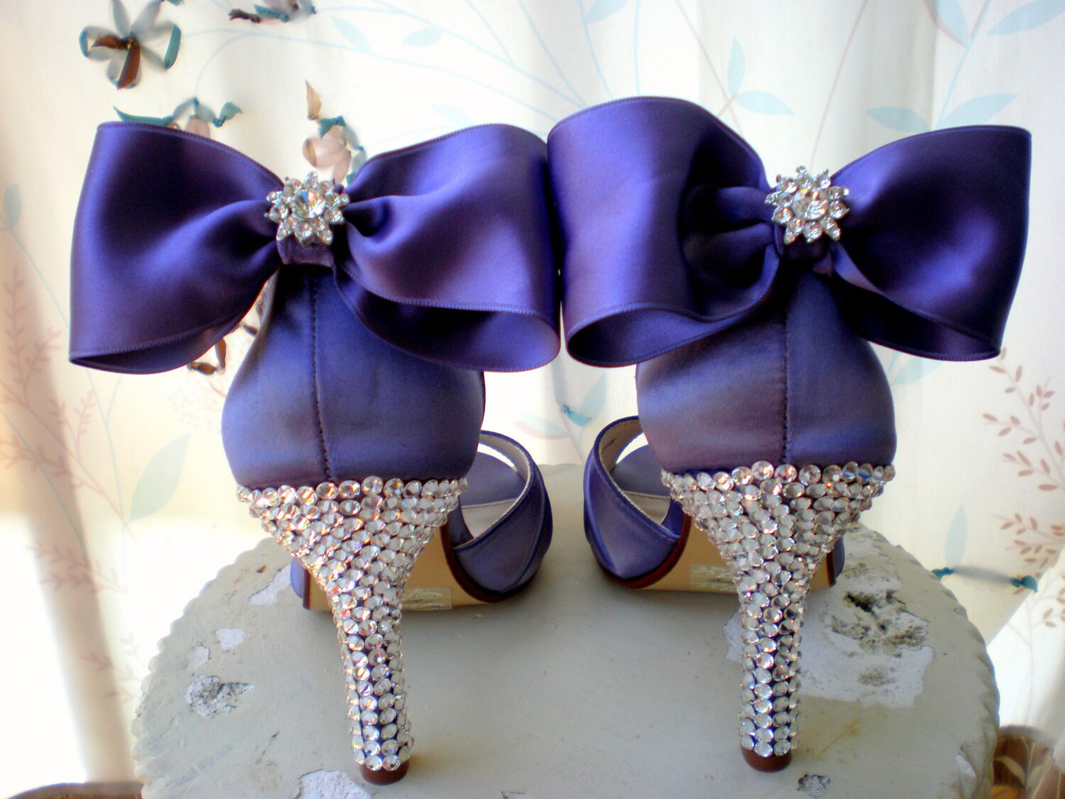 purple wedding shoes with rhinestones