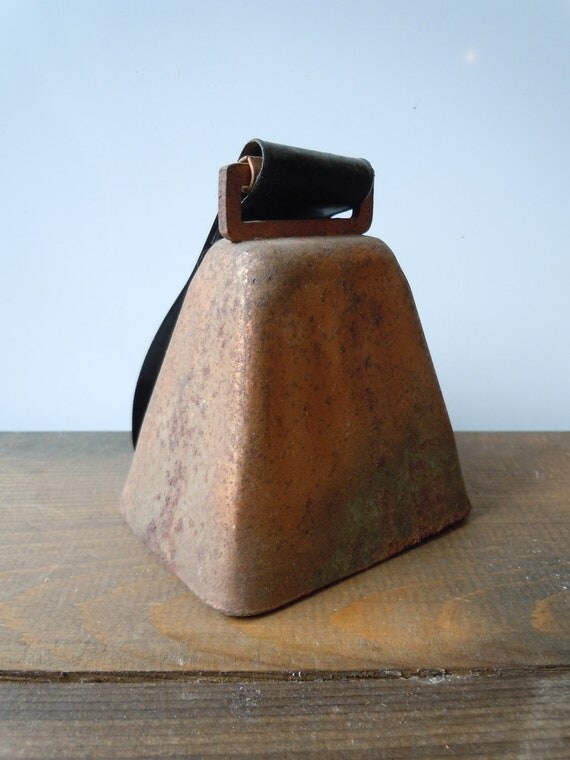 Vintage Rustic Copper Cowbell Cow Bell / Rustic by TakeAdVintage