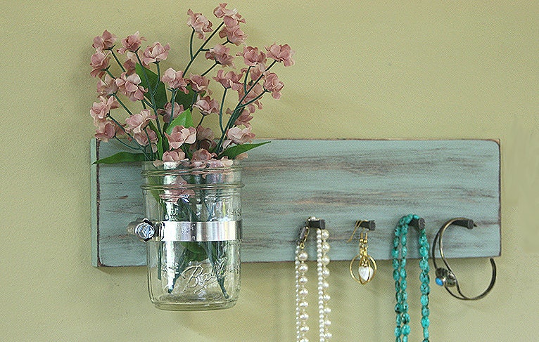 Jewelry Key Holder Wall Hanging Vintage Pale Jade Antique Finish Jewelry Holder Rack Organizer Wall Vase Jar Earrings Necklace Key Rack